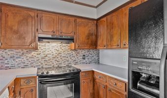 103 S Parkridge Dr, Bossier City, LA 71006