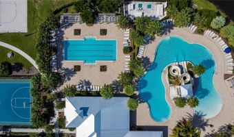 7322 PARADISO Dr, Apollo Beach, FL 33572