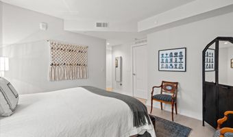 1201 N ROYAL St 214, Alexandria, VA 22314