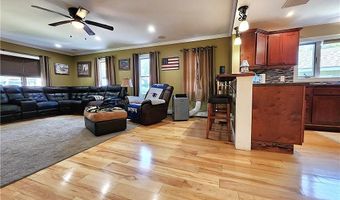 30 Twin Lakes Ave, Coventry, RI 02816
