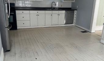 284 S Main St, Andover, OH 44003