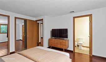 36 Stony Ln, North Kingstown, RI 02852