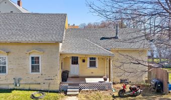 60 6th St, Bangor, ME 04401