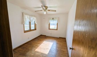 2013 N LYNNDALE Dr, Appleton, WI 54914