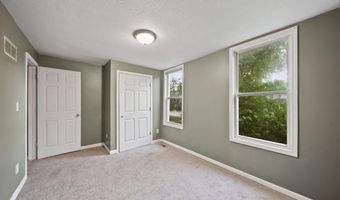 624 N Broad St, Adrian, MI 49221