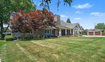 115 Golfside Dr, Alma, MI 48801