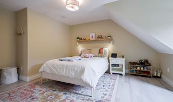 9 Taconic Dr, Amherst, NH 03031