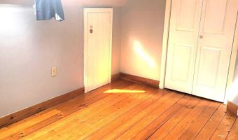 49 Hampshire Cir, Brattleboro, VT 05301