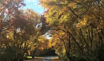 604 W Reach Dr, Jamestown, RI 02835