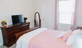 612 Auburn Crossing Dr, Auburn, GA 30011