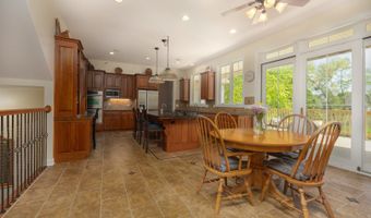 660 Birch Hollow Dr, Antioch, IL 60002