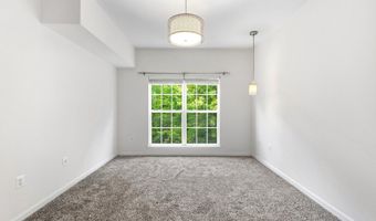15612 EVERGLADE Ln 404, Bowie, MD 20716