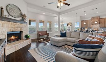 1052 Winecup Ln, Weatherford, TX 76085