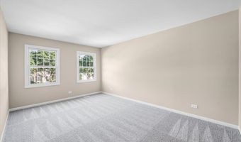 1831 Haverford Dr, Algonquin, IL 60102