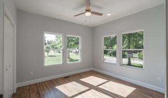 5 McGee St, Belton, SC 29627