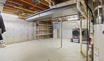 6115 Terri Lynn Dr, Affton, MO 63123