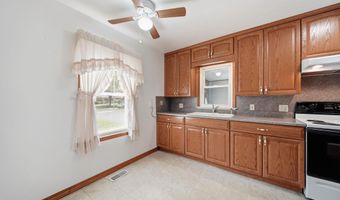 905 Sheffield Ave St, Adrian, MI 49221