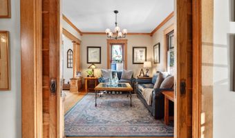 815 Midway Dr, Auburn, IN 46706