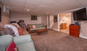 36 Sevigny Dr, Alfred, ME 04002