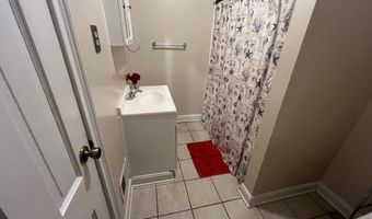 172 S Pine St, Batesburg, SC 29006