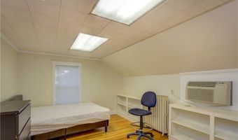 3214 Post Rd, Warwick, RI 02886