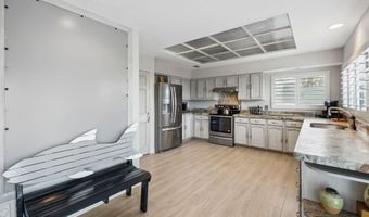 1969 BEACH Ave, Atlantic Beach, FL 32233