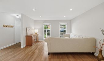 3714 MOUNT AIREY Ln, Annandale, VA 22003