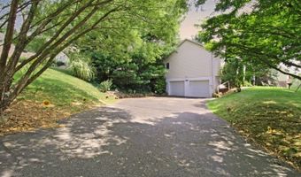 11 Linwood Ave, Andover, NJ 07801