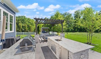 25433 QUADRILLE Ct, Aldie, VA 20105