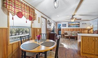 7639 6th St, Bell, FL 32619