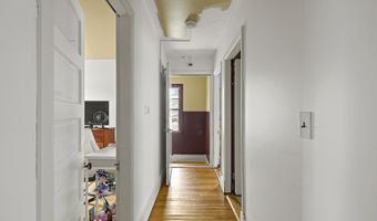 36 Vernon St, Auburn, ME 04210