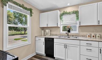 1408 Elm St, Alexandria, MN 56308