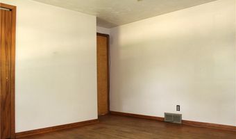 2842 Fairview Dr, Ashtabula, OH 44004
