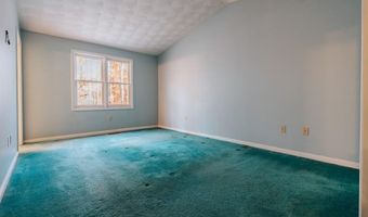 65 Village Hill Ln, North Kingstown, RI 02852