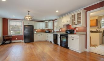 15 Brighton Ave, Andover, NJ 07821