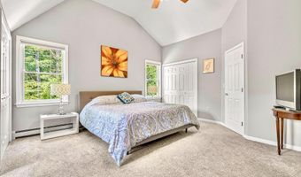 348 Deerfield Rd, Allenstown, NH 03275