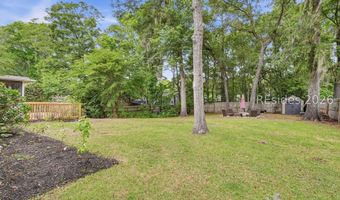 16 Sherwood Ln, Beaufort, SC 29907