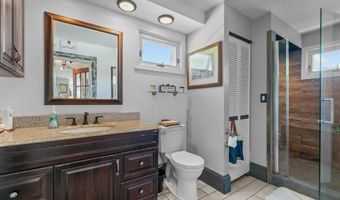 21 Slocum St, Newport, RI 02840