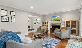 1738 E JONQUIL Ter, Arlington Heights, IL 60004
