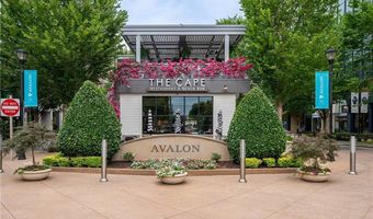 5600 Surrey Ct, Alpharetta, GA 30009
