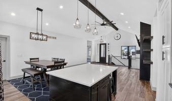 324 31st St SE, Altoona, IA 50009