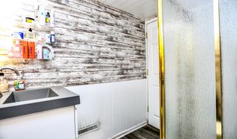 2119 SE 12th Ave, Aberdeen, SD 57401