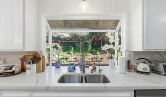 1165 Midway Dr, Alpine, CA 91901