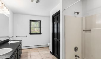 132 Hickory Ln, Bethlehem, CT 06751