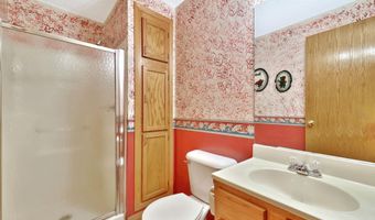 710 Lakewood Ct, Augusta, KS 67010