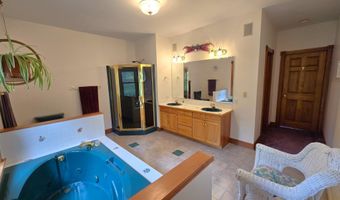 155 Hillwinds North Rd, Brattleboro, VT 05301