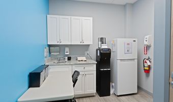 430-432 BROADWAY, Bayonne, NJ 07002