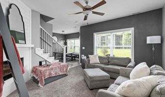 2817 NW Lois Ln, Ankeny, IA 50023