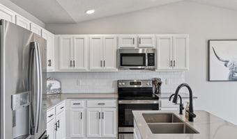 2624 21st St SW, Altoona, IA 50009