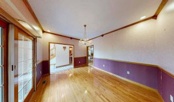 136 Lock Ln, Alum Creek, WV 25003